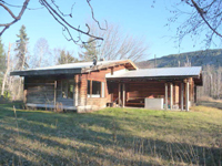 345 acre Farm mit Fleischzerlegungsbetrieb & Log House for sale in Clearwater, British Columbia, Kanada