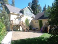 Haus mit 5 möblierten Apartmentwohnungen zu verkaufen, Golden, BC, Kanada